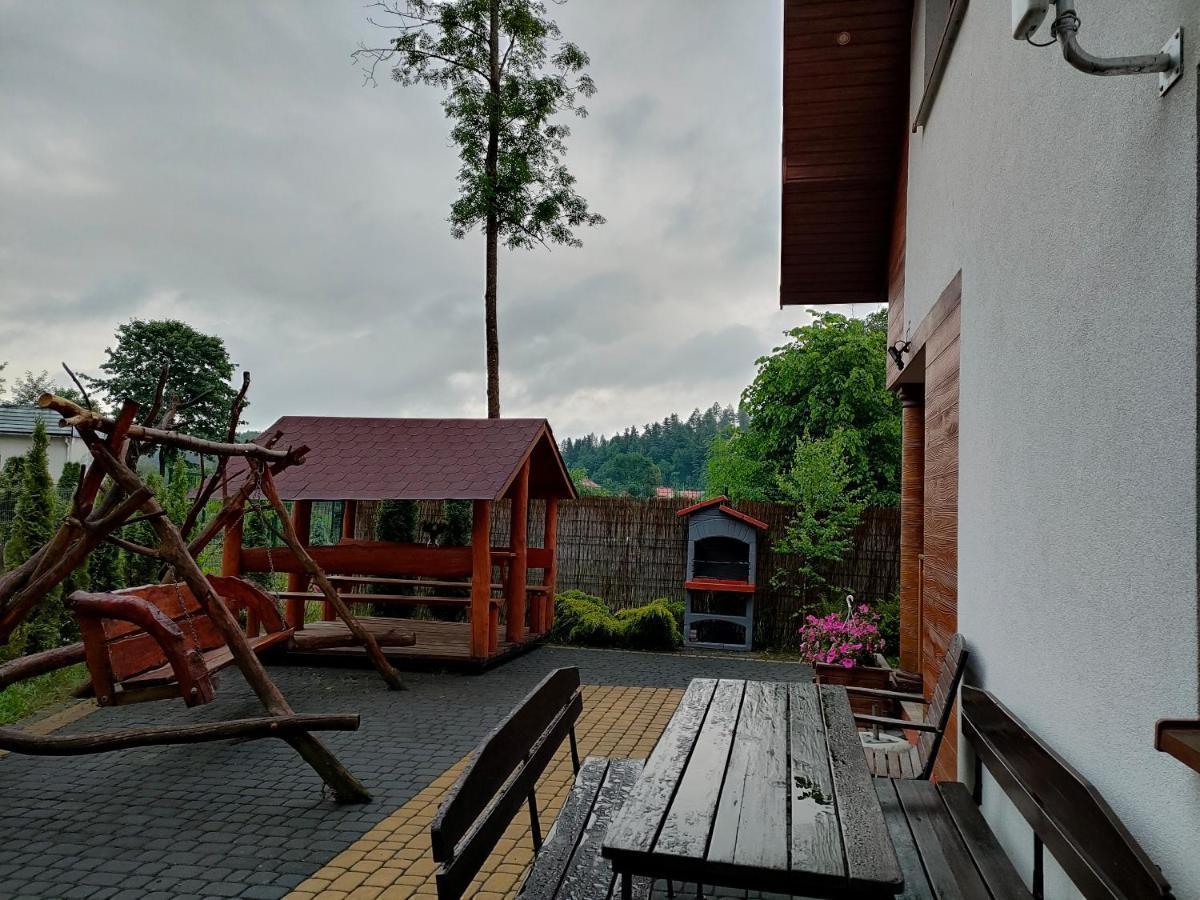 Domki I Pokoje U Borsa Lesko Kültér fotó